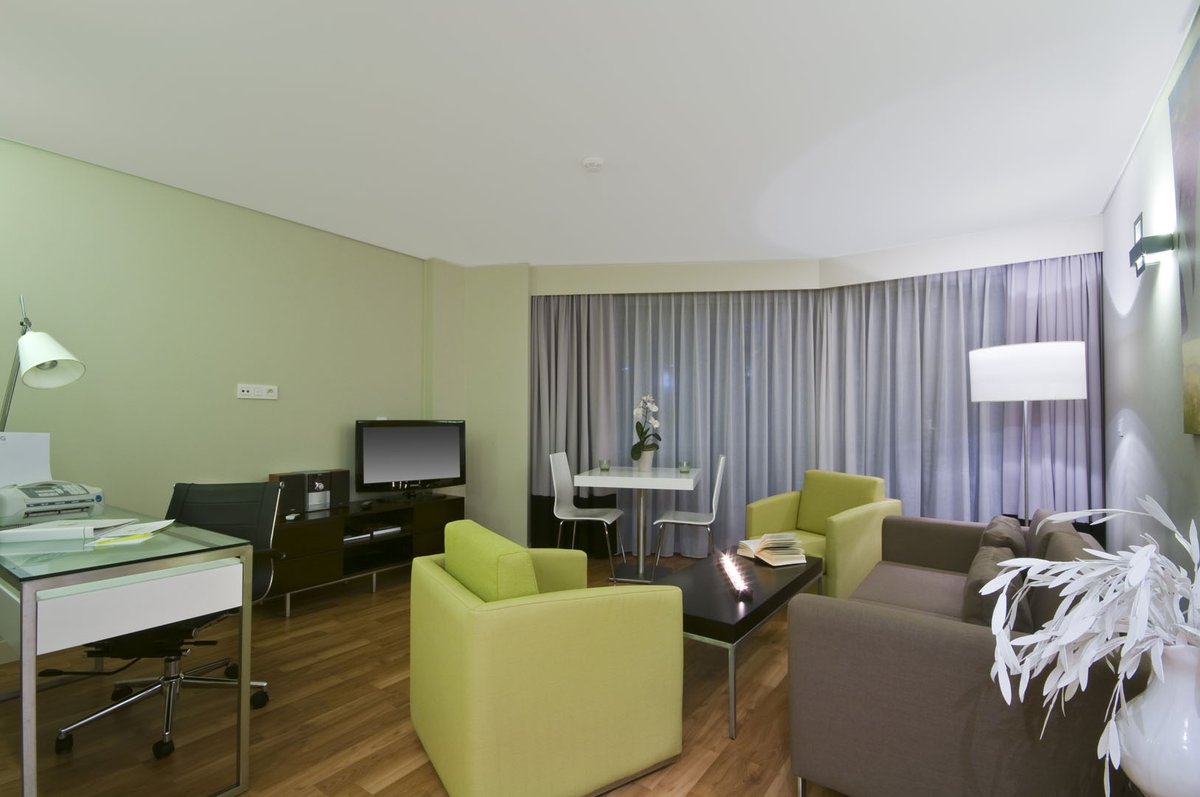 B-aparthotel Montgomery,